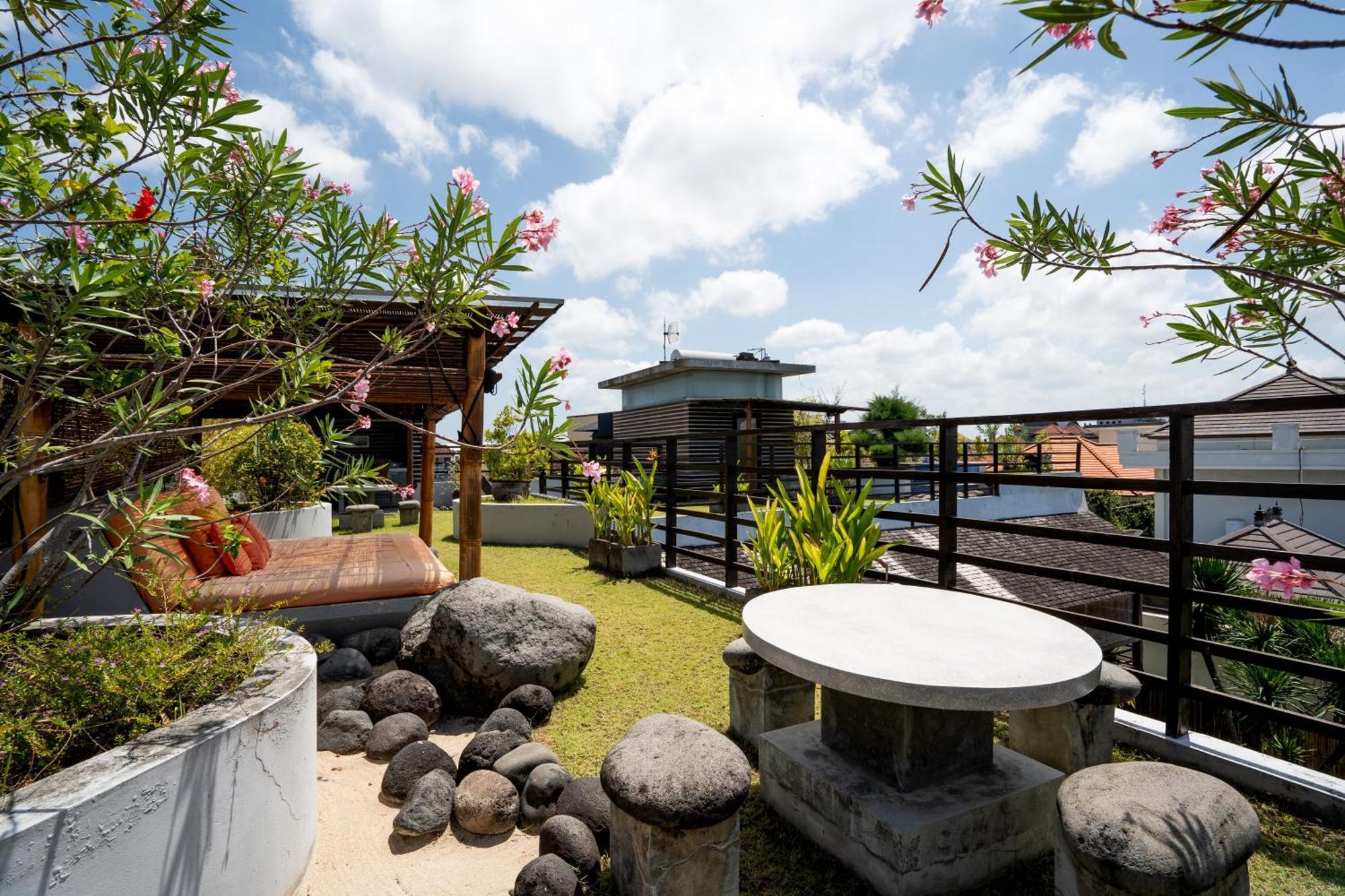 Villa Nara - Your Unique & Private Villa In Seminyak Petitenget Bagian luar foto