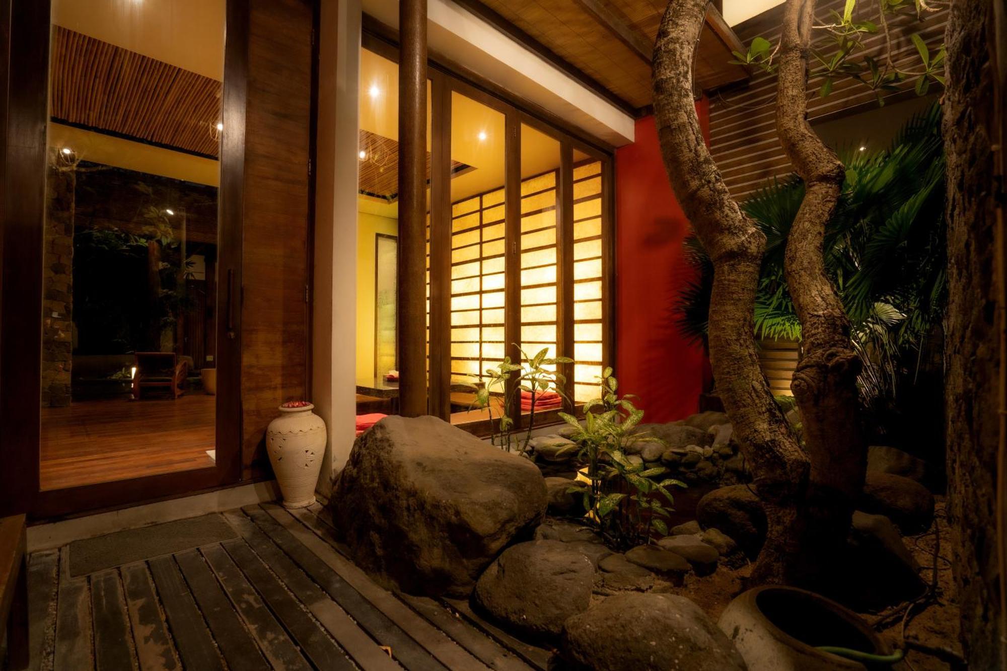 Villa Nara - Your Unique & Private Villa In Seminyak Petitenget Bagian luar foto
